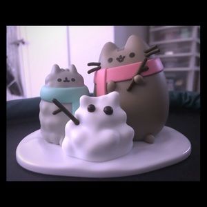 Pusheen Winter 2018 Figurines